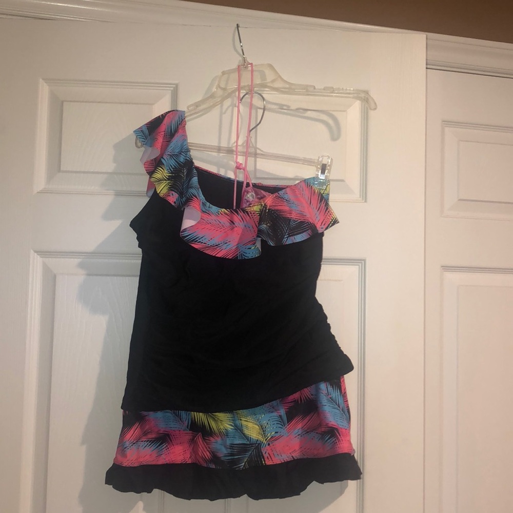 New single shoulder 2 piece bathing suite